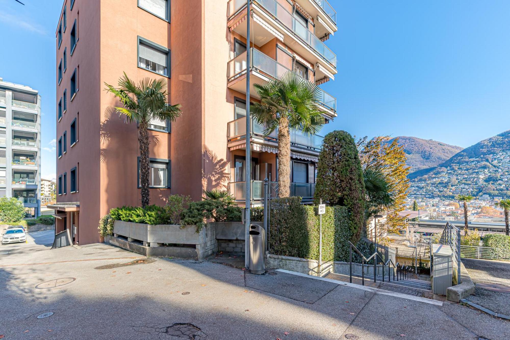 Imperial Of Lugano 4 With A Lake View Behind The Station And 10 Min From The Lake Apartamento Exterior foto